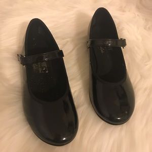 Girls tap shoes